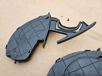 Škoda Fabia 1 držák nápojů originál - 3