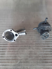 Wartburg - benzínová pumpa, kryt termostatu,spínací skříňka - 3