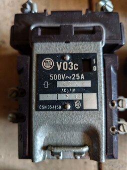 Stýkače V13D a V03C - 3