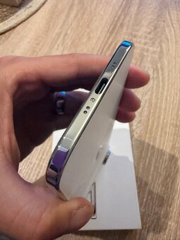 Apple iPhone Air - 3
