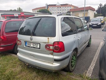 Vw sharan 1.9 TDi 85kw ( 7 míst ) - 3