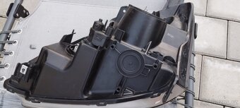 Světlomet Honda Civic VII 2004 - 3
