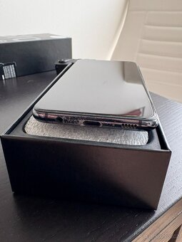 Samsung Galaxy S10e, 128GB, Dual SIM - 3