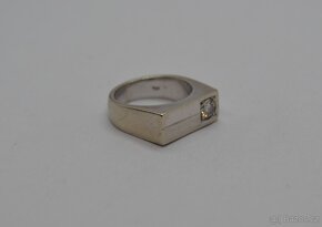 Zlatý prsten s briliantem 0.20 CT - 3