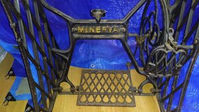 Starožitný šicí stroj Minerva - 3