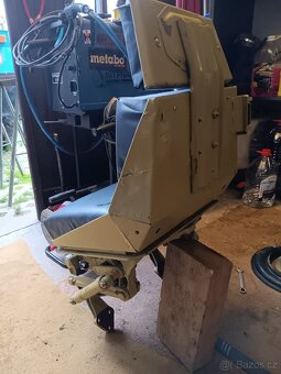Sedačka Zetor - 3
