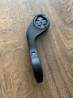 Předsazený držák Garmin - 3