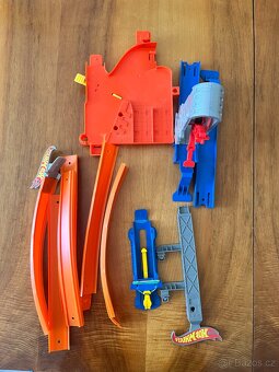 Autodráha Hot Wheels - 3