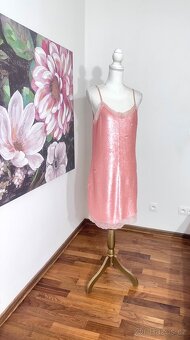 Nádherné šaty s flitry Guess ( Nové s cenovkou ) - 3