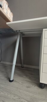 Stůl IKEA Thyge - 3