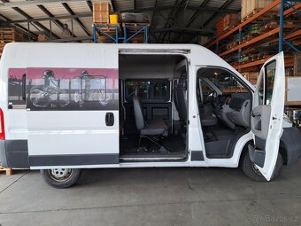 Minibus - 3