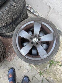Letní sada alu kol Fabia 3 - R17 205/40 R17 - 3