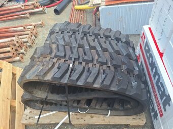 Minibagr Takeuchi Tb135 3.5 Nový komplet podvozek 3x lžíce - 3