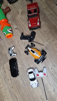 2x nerf fortnite, 3x auto bruder, 3x auto na DO - 3