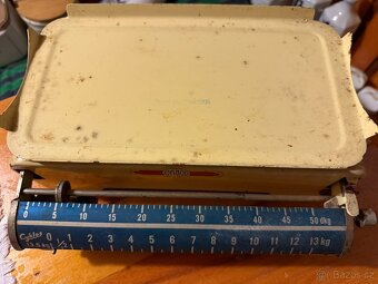 Historická kuchynnšká váha CYKLOS - 3