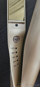 Žehlička na zvlnění vlasů - 3