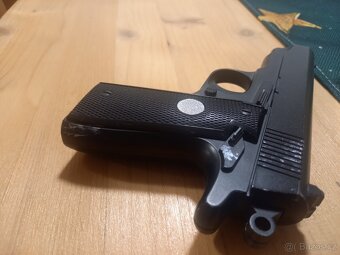Airsoftova zbraň - 3