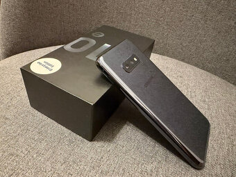 Samsung Galaxy S10e Dual SIM černá - 3