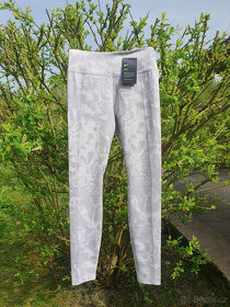 Nové Nike legíny vel. M - 3