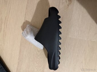 Prodám Yeezy Slides YS-01 - 3