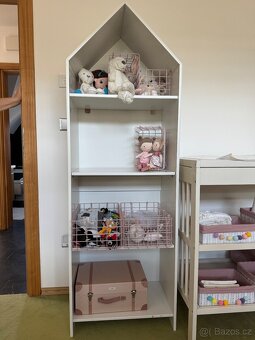 Dětská skříň domeček - 3