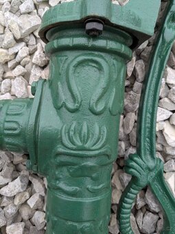 Dekorativní zdobená pumpa - 3