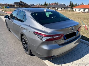 Toyota Camry 2.5 Hybrid - 3