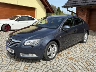 Opel Insignia 2.0CDTi 4X4 SPORT - 3