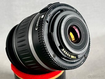 CANON LENS EF-S 18-55/ 3,5-5,6 II ( NEJDE OSTŘENÍ AF) - 3