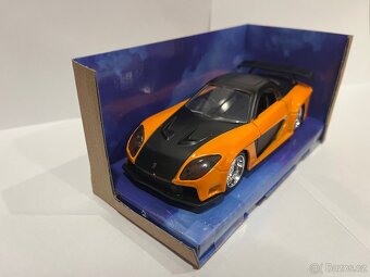 1:32 Han’s Mazda RX-7 Jada toys, ze ságy Rychle a zběsile - 3