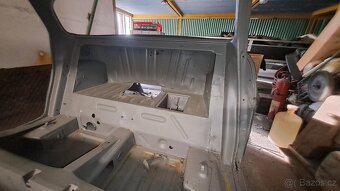 Prodám opískovanou karosérie Škoda 1000MB - 3