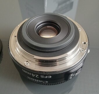 Canon EF-S 24mm f/2,8 STM - 3