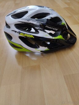Cyklistická přilba alpina mythos - 3