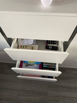 NOVA široká bílá komoda 150/95/43 cm - 3