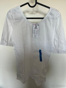Reserved - trika (bílá, černá), tílko, cardigan (vše XS-M) - 3