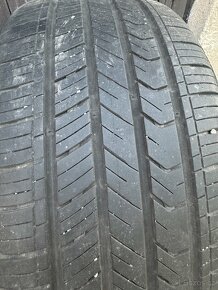 Kumho Majesty 9 235/45 r18 - 3