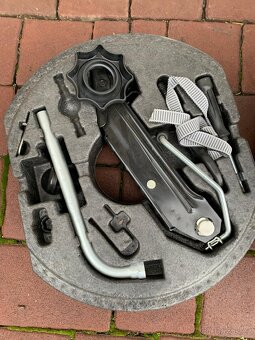 Rezerva VW Golf 6 , 5x112 + pneu T125/70 R17 + hever - 3