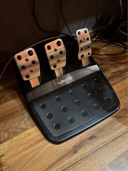 Logitech G29 Driving Force - 3