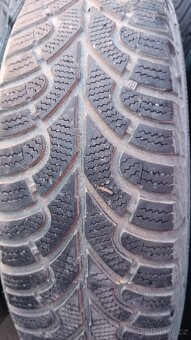 175/65 R15, čtyři zimní pneumatiky Fulda hloubka dezénu cca - 3