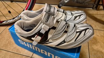 Silniční tretry Merida vel.10 - 3