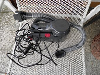 VYSAVAČ DO AUTA NA 12 V-NOVÁ CENA - 3