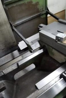 Soustruhy - hrotové SU 150 - 3