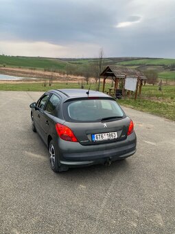 Peugeot 207 - 3