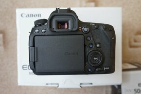 Prodávám Canon EOS 6D Mark II s objektivem EF 50mm f/1.8 STM - 3