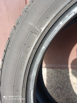 Prodám zimní pneu Nokian 235 x 45 R18 98V XL - 3