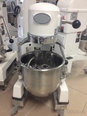 Univerzální Robot - 3