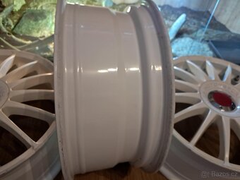 17x7, 5x98 et38 Team Dynamics Monza R White - 3