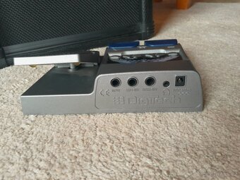 Tranzistorové 15W kombo Behringer GM108 - 3