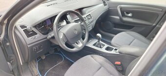 Renault Laguna 2,0 L benzín - 3