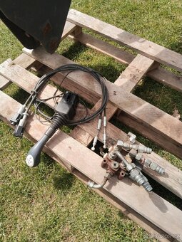 Zetor čelní nakladač metal technik MST 900 - 3
